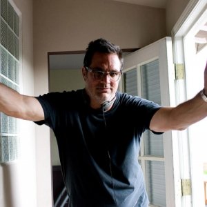 Il regista Mark Pellington sul set del film Henry Poole is Here