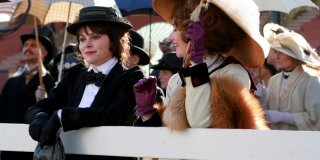 Barbora Bobulova in una scena di Coco Chanel