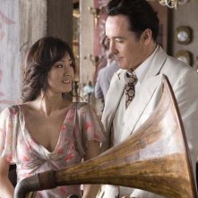 Gong Li e John Cusack in una scena del film Shanghai