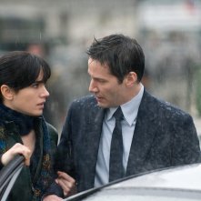 Jennifer Connelly e Keanu Reeves in una scena del film Ultimatum alla Terra
