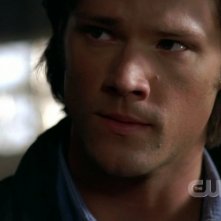 Jared Padalecki è Sam Winchester; Sam è preoccupato per suo fratello Dean che ha le ore contate nell'episodio 'No rest for the wicked' della serie Supernatural