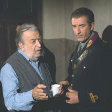 Il regista Pupi Avati ed Ezio Greggio sul set del film Il papà di Giovanna.