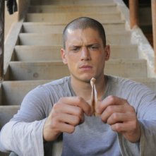 Michael, interpretato da Wentworth Miller, è rinchiuso nuovamente in carcere nella puntata 'Uomo contro uomo' della serie Prison Break