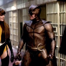 Malin Akerman e Patrick Wilson in una scena del film Watchmen