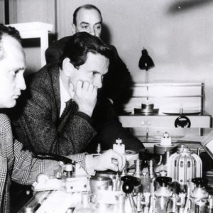 Pier Paolo Pasolini a lavoro sul film La rabbia