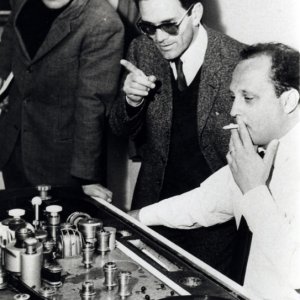 Pier Paolo Pasolini lavora sul film La rabbia