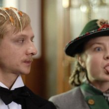 Ivan Barnev in una sequenza di I Served The King of England