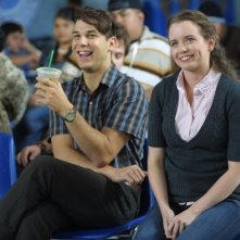 Skylar Astin e Phoebe Strole in una scena del film Hamlet 2