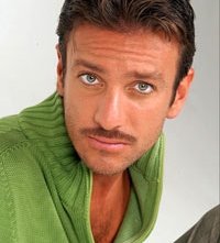 Un primo piano di Sergio Assisi