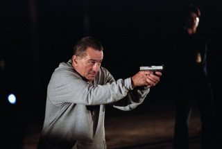 Robert De Niro in una sequenza del film Sfida senza regole - Righteous Kill