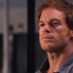 Dexter, ritratto da Michael C. Hall, in una scena dell'episodio 'That Night, a Forest Grew' della serie tv Dexter