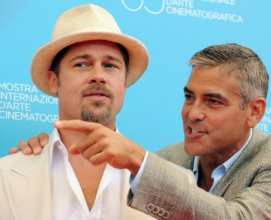 65Esima Mostra Del Cinema Di Venezia Clooney E Pitt Durante La Presentazione Di Burn After Reading A Prova Di Spia Dei Fratelli Coen 86654