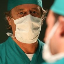 Enzo Iacchetti in una scena di Medici miei