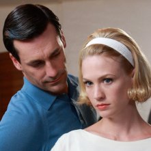 Jon Hamm E January Jones In Una Scena Dell Episodio Maidenform Di Mad Men 87236