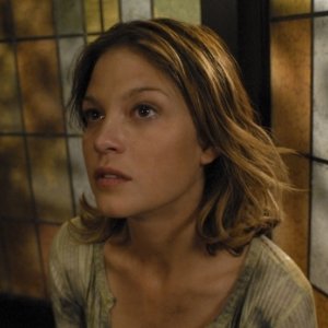 Nicki Aycox nell'episodio  'Are You There, God? It's Me... Dean Winchester' della serie Supernatural