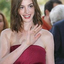 Venezia 2008 Anne Hathaway In Rosso 87267