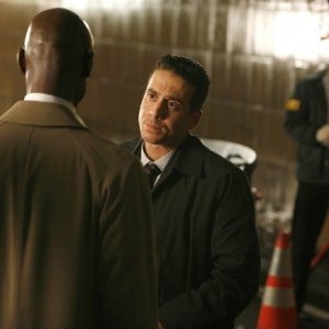 Una scena dell'episodio The Ghost Network della serie Fringe