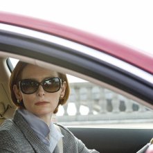 Tilda Swinton in una scena del film Burn After Reading - A prova di spia