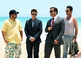 Turtle, E, Ari e Drama sulla splendida spiaggia dell'episodio 5x01 Fantasy Island di Entourage