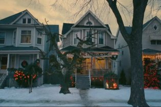 Nothing Like the Holidays - Trailer