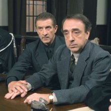 Silvio Orlando con Ezio Greggio in una scena del film Il papà di Giovanna