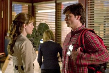 Erica Durance e Tom Welling durante in un momento dell'episodio 'Plastique' della serie Smallville