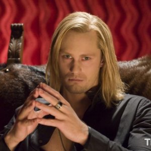 Alexander Skarsgård in un'immagine dell'episodio Escape from Dragon House della serie True Blood