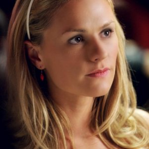 Anna Paquin in una scena dell'episodio Escape from Dragon House della serie True Blood
