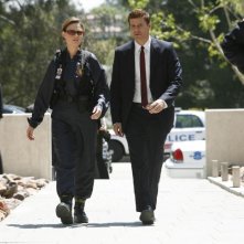 Emily Deschanel E David Boreanaz Durante Una Scena Dell Episodio The Crank In The Shaft Della Serie Bones 88412
