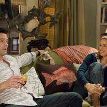 Billy Campbell e Téa Leoni in una scena del film Ghost Town