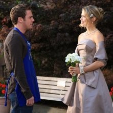 Bret Harrison e Pascale Hutton in una scena dell'episodio L'amore non esiste di Reaper