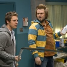 Bret Harrison e Tyler Labine nell'episodio Voglia di paternità della serie Reaper