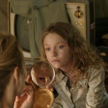 Dakota Fanning interpreta Lewellen nel film Hounddog