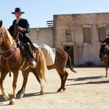 Ed Harris Viggo Mortensen E Renee Zellweger In Una Scena Del Film Appaloosa 88829