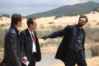 Fabrizio Gifuni, Luciano Curreli e Jerome Duranteau in una sequenza del film Beket