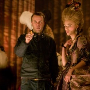 Il regista Saul Dibb e Keira Knightley sul set del film La duchessa