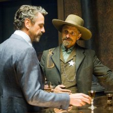 Jeremy Irons E Viggo Mortensen In Una Scena Del Film Appaloosa 88834