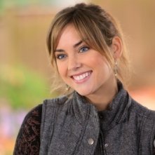Jessica Stroup interpreta Cady nell'episodio Cenere sei e... di Reaper