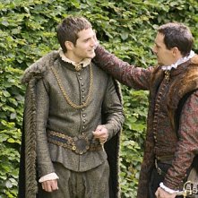 Jonathan Rhys Meyers E Henry Cavill In Una Scena Della Seconda Stagione Della Serie Tv I Tudors Scandali A Corte 88526