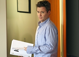 Kevin Connolly in una scena dell'episodio 'Unlike a Virgin' della quinta stagione di Entourage