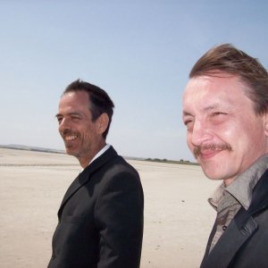 Luciano Curreli e Jerome Duranteau in un'immagine del film Beket