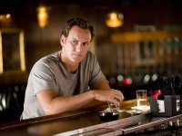 Sundance 2026, Patrick Wilson si commuove: 'Non stiamo facendo abbastanza contro la violenza armata'