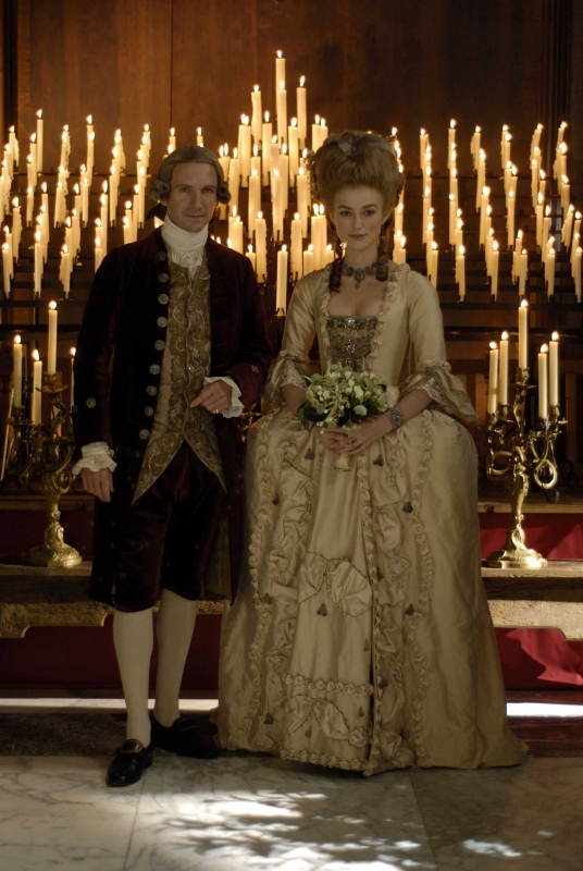 Ralph Fiennes E Keira Knightley In Una Foto Promozionale Del Film La Duchessa 88678