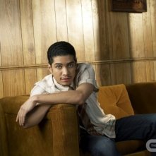 Rick Gonzalez in una foto promozionale di Reaper