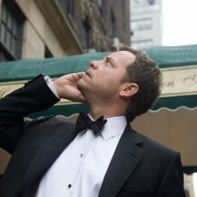 Ricky Gervais in una sequenza del film Ghost Town