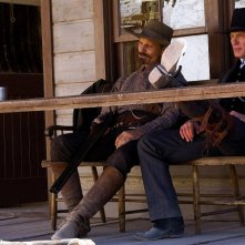 Viggo Mortensen e Ed Harris in un'immagine del film Appaloosa