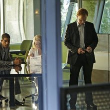 Gail O' Grady insieme ad Adam Rodriguez e David Caruso nell'episodio 'And How Does That Make You Kill?' della serie CSI Miami
