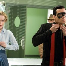 Sarah Paulson e Gabriel Macht in un'immagine tratta dal film The Spirit