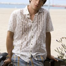 Un'immagine promozionale di Adam Rothenberg per The Ex List