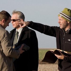 Ethan Embry, Billy Bob Thornton e il regista D.J. Caruso sul set del film Eagle Eye